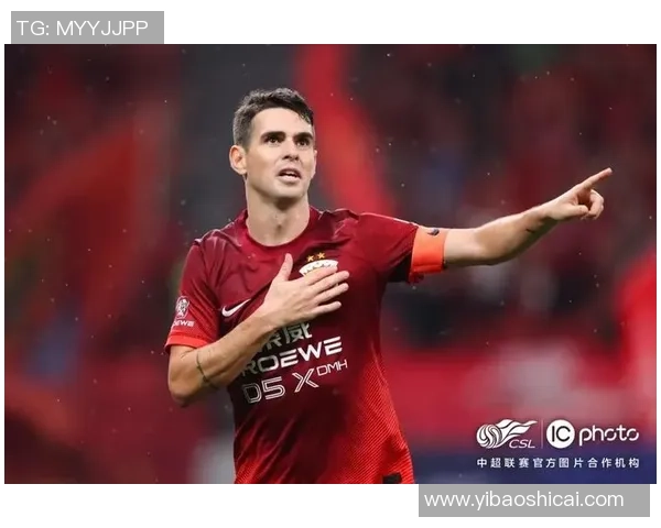 中超热潮:那不勒斯小将帽子戏法助力战胜曼联引发转会热议